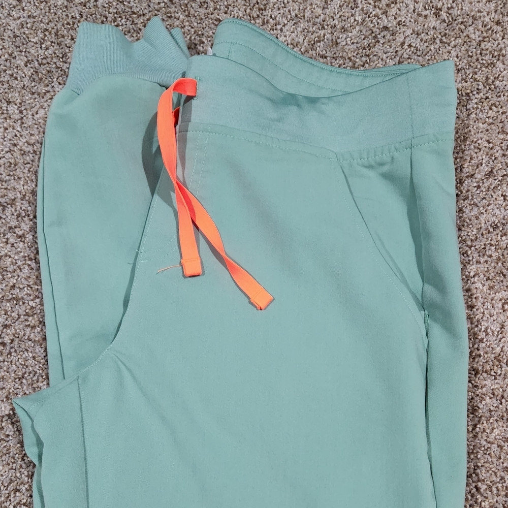 Figs M jade zamora joggers